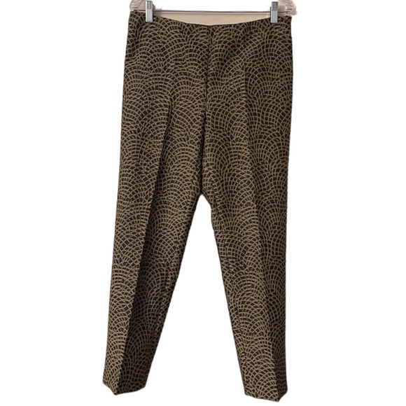 CLEARANCE! Paperwhite Jacquard Gold Black Pants
Size: 1O - Picture 2 of 5